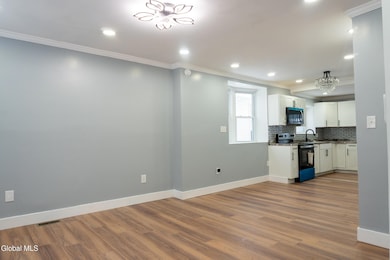 127 N Toll St, Schenectady, NY 12302 - photo 4