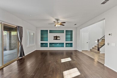 005_Living Room