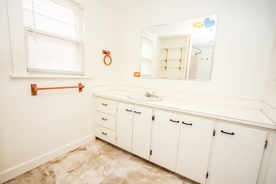 103 S Walnut St, North Platte, NE 69101 - photo 5