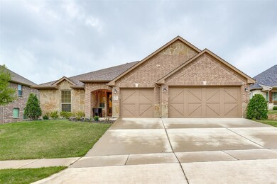 3129 Greenway Dr, Burleson, TX 76028 - photo 3