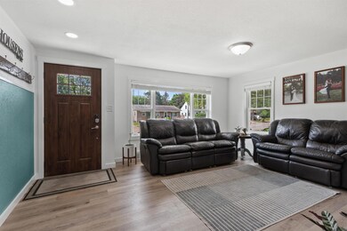 2432 Stanley St, Stevens Point, WI 54481 - photo 4