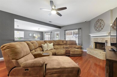 1013 Hall Dr, Wylie, TX 75098 - photo 5