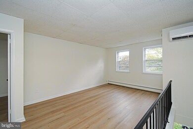 4776 Old Easton Rd unit 2, Doylestown, PA 18902 - photo 3