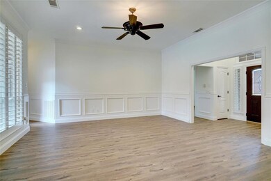 8800 Thornbridge Dr, North Richland Hills, TX 76182 - photo 6