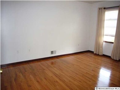 20 Pinckney Rd unit 2A, Red Bank, NJ 07701 - photo 6