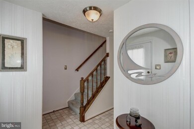 2840 Schubert Dr, Silver Spring, MD 20904 - photo 2