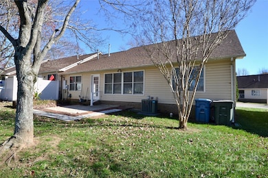 413 Hidden Creek Cir unit 112, Salisbury, NC 28147 - photo 7