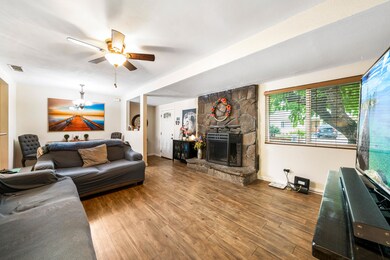 1015 2nd St, Redding, CA 96002 - photo 3