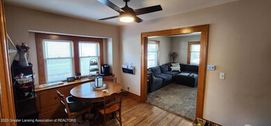 912 W Barnes Ave, Lansing, MI 48910 - photo 5