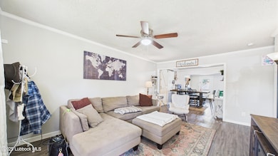 CAM03710G0-PR0121-STILL007