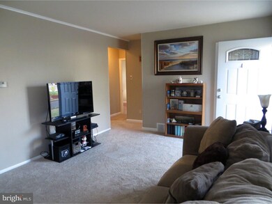 236 Phillips Ave, Runnemede, NJ 08078 - photo 3