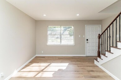 1333 Brookside Dr, Hurst, TX 76053 - photo 4