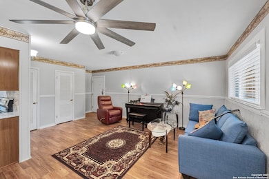 201 W Silver Sands Dr unit 4, San Antonio, TX 78216 - photo 5