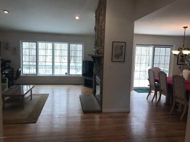 192 Aspen Dr, Milford, PA 18337 - photo 6