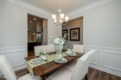 006_Dining Room