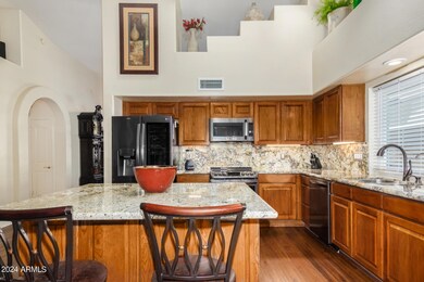 2255 E Beachcomber Dr, Gilbert, AZ 85234 - photo 3