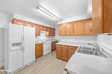 6790 Peppermint Dr, Reno, NV 89506 - photo 7