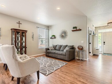 12527 Kearney Cir, Thornton, CO 80602 - photo 5