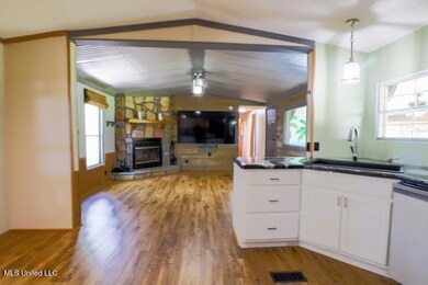 144 Harlen David Rd Lumberton-3