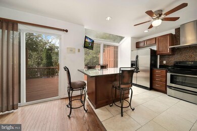 10 Hickory Hill Ct, Silver Spring, MD 20906 - photo 7