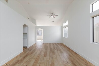 Beautiful neutral colors with vaulted ceilings and