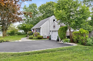 849 Udall Rd, West Islip, NY 11795 - photo 7