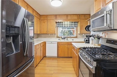 2008 S Osage St, Independence, MO 64055 - photo 6