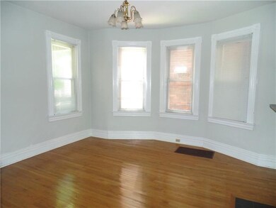 Light and bright Dining Room.