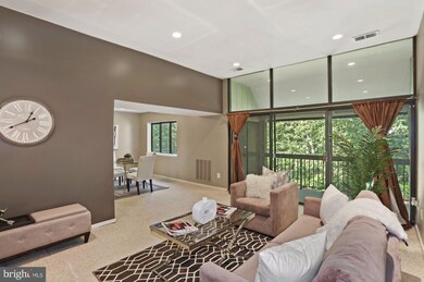 1623 Parkcrest Cir unit 300, Reston, VA 20190 - photo 6