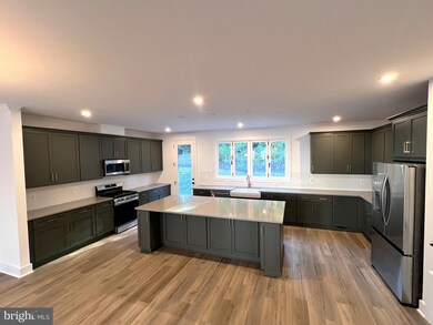 9424 Dandelion Dr, Lorton, VA 22079 - photo 3