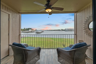 April Harbour unit 233B, Montgomery, TX 77356 - photo 2