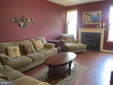 303 Chancellor Dr, Woodbury, NJ 08096 - photo 5