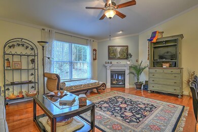 441 E Ridges-5