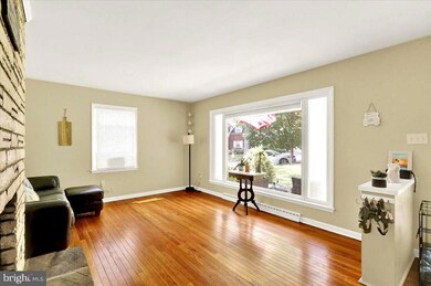 311 Lynoak Ave, Reading, PA 19607 - photo 4