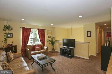 6103 Loriella Park Dr, Fredericksburg, VA 22407 - photo 3