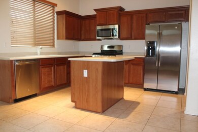 34th Lane_Kitchen (2)
