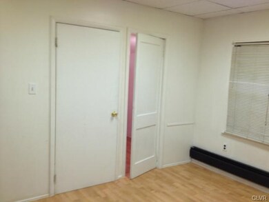 705 Sarah St, Stroudsburg, PA 18360 - photo 4