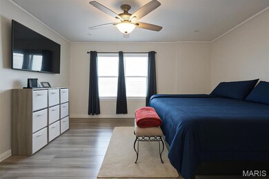 359 N 26th St, East Saint Louis, IL 62205 - photo 6