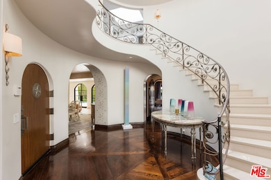 1109 Tower Rd, Beverly Hills, CA 90210 - photo 7