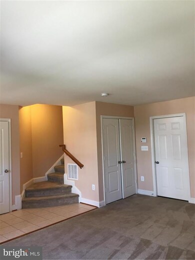 4202 Potomac Highlands Cir unit 23, Triangle, VA 22172 - photo 5