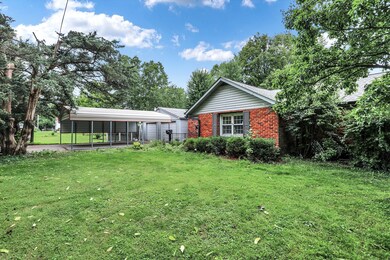 220 S 18th Ave, Beech Grove, IN 46107 - photo 4