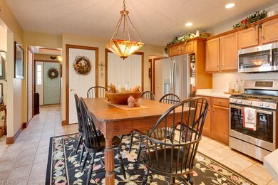 Large Eat In Kitchen 16' x 15'