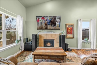 63753 Hunters Cir, Bend, OR 97701 - photo 2