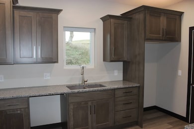 845 Pawnee Ln, Broken Bow, NE 68822 - photo 5