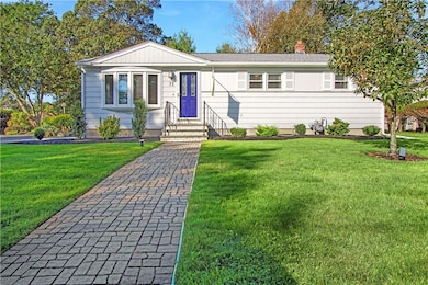 73 Custer St, Warwick, RI 02889 - photo 2