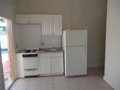 2204-2206 Atlanta St unit 4, Hollywood, FL 33020 - photo 6