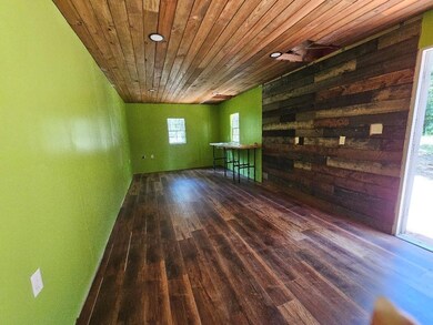 1700 Melissa Ln, Cleburne, TX 76031 - photo 7