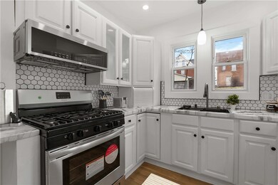 313 Kiehl St, Aliquippa, PA 15001 - photo 2