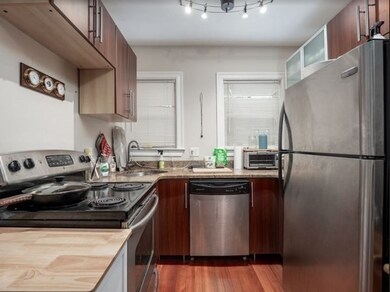 97 College Ave unit 4, Somerville, MA 02144 - photo 4