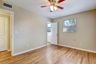 6642 Lucente Dr, Jacksonville, FL 32210 - photo 6